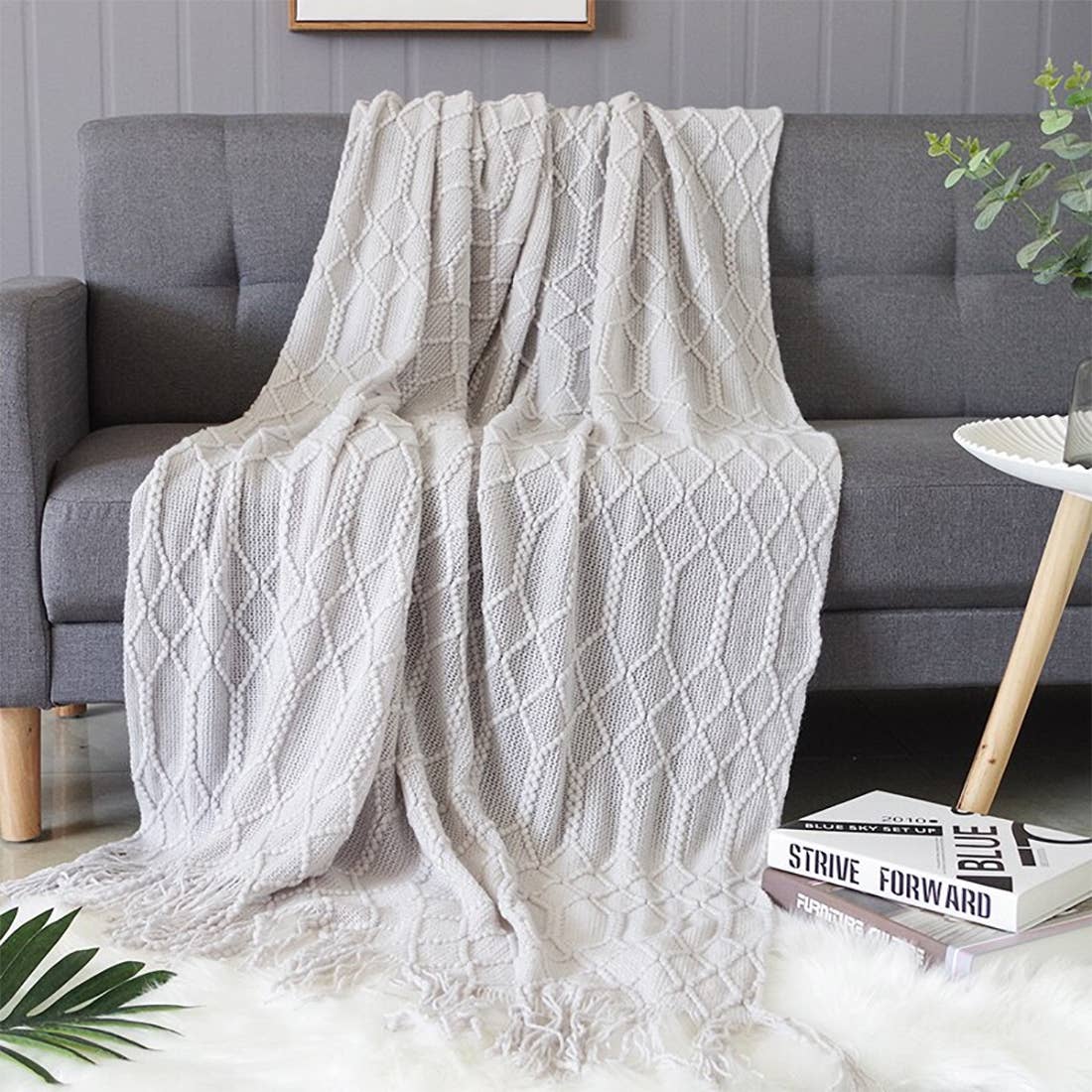 Rhombus Diamond Knit 50x60 Inch Throw Blanket