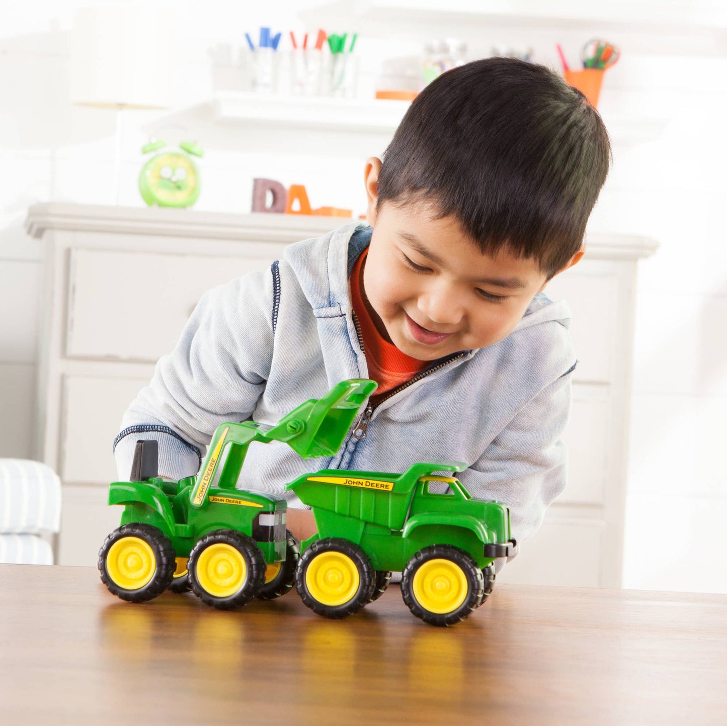 TOMY John Deere 6 inches Sandbox Vehicle 2 Pack