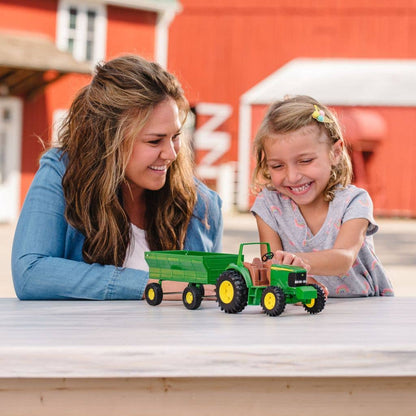 TOMY John Deere Kids Tractor Wagon Set - 8 Inch