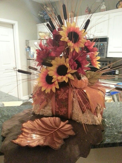 Friday October 23 Fall Centerpiece and Floral Design Class