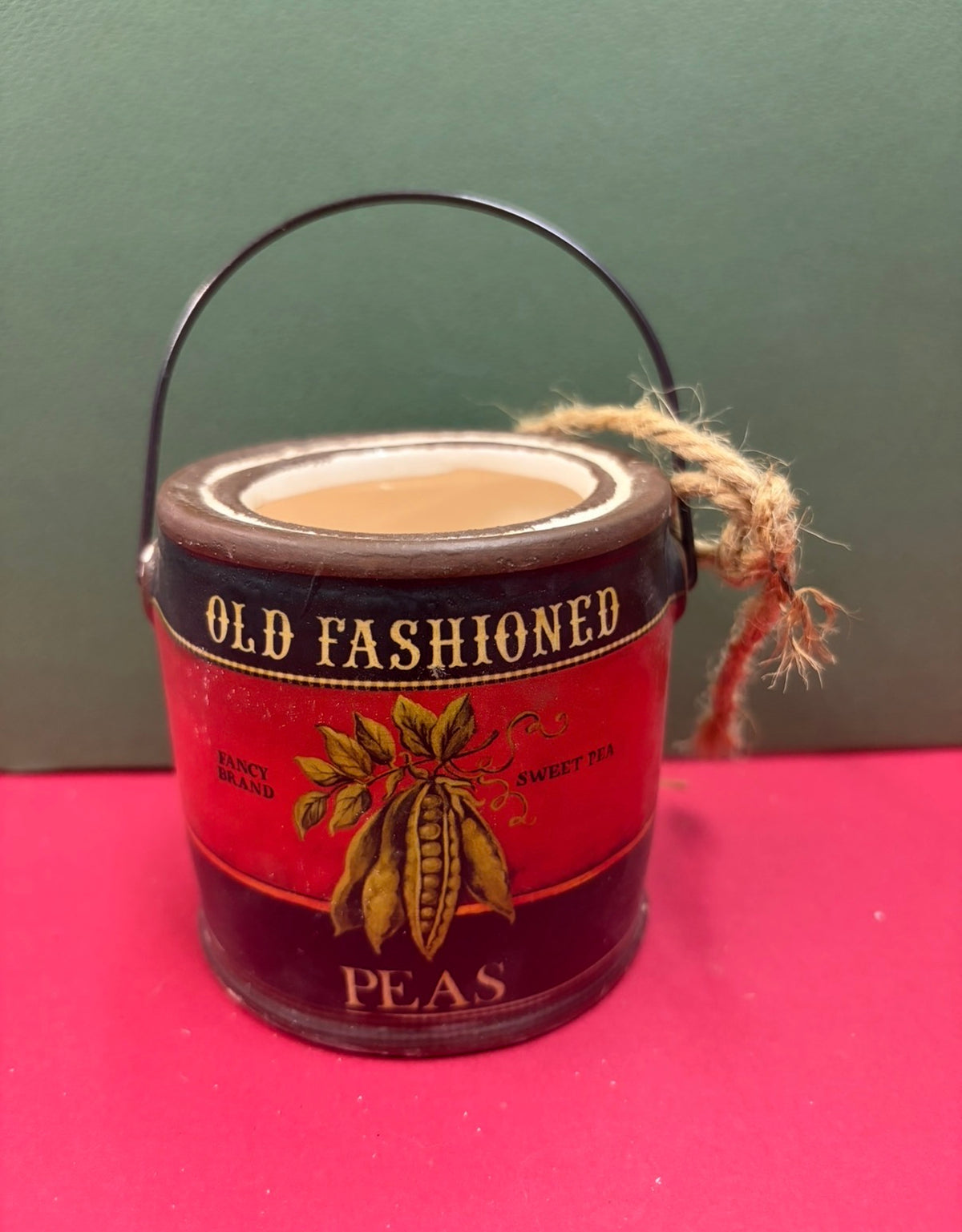 Old Fashioned Peas Holder