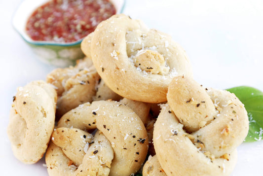 Gluten-Free Garlic Knots Mix with Garlic Butter Sauce